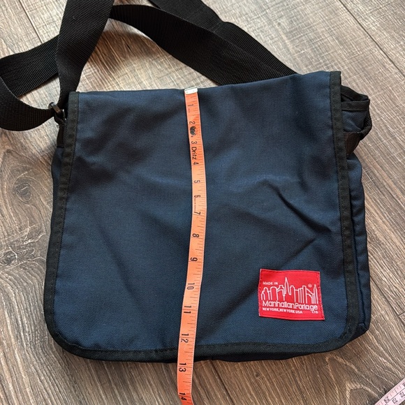Manhattan Portage Bag - Picture 10 of 13
